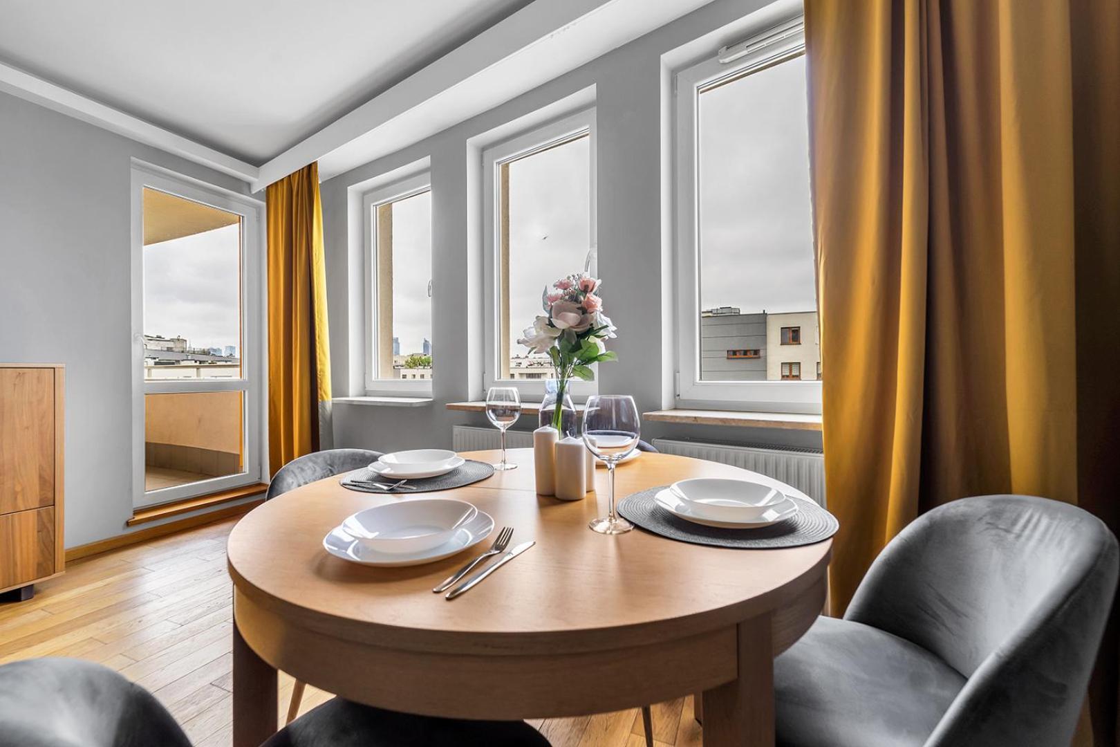 Wola Tower - 60M2, Balcony With City View, Parks Nearby - By Rentujemy Varsóvia Exterior foto